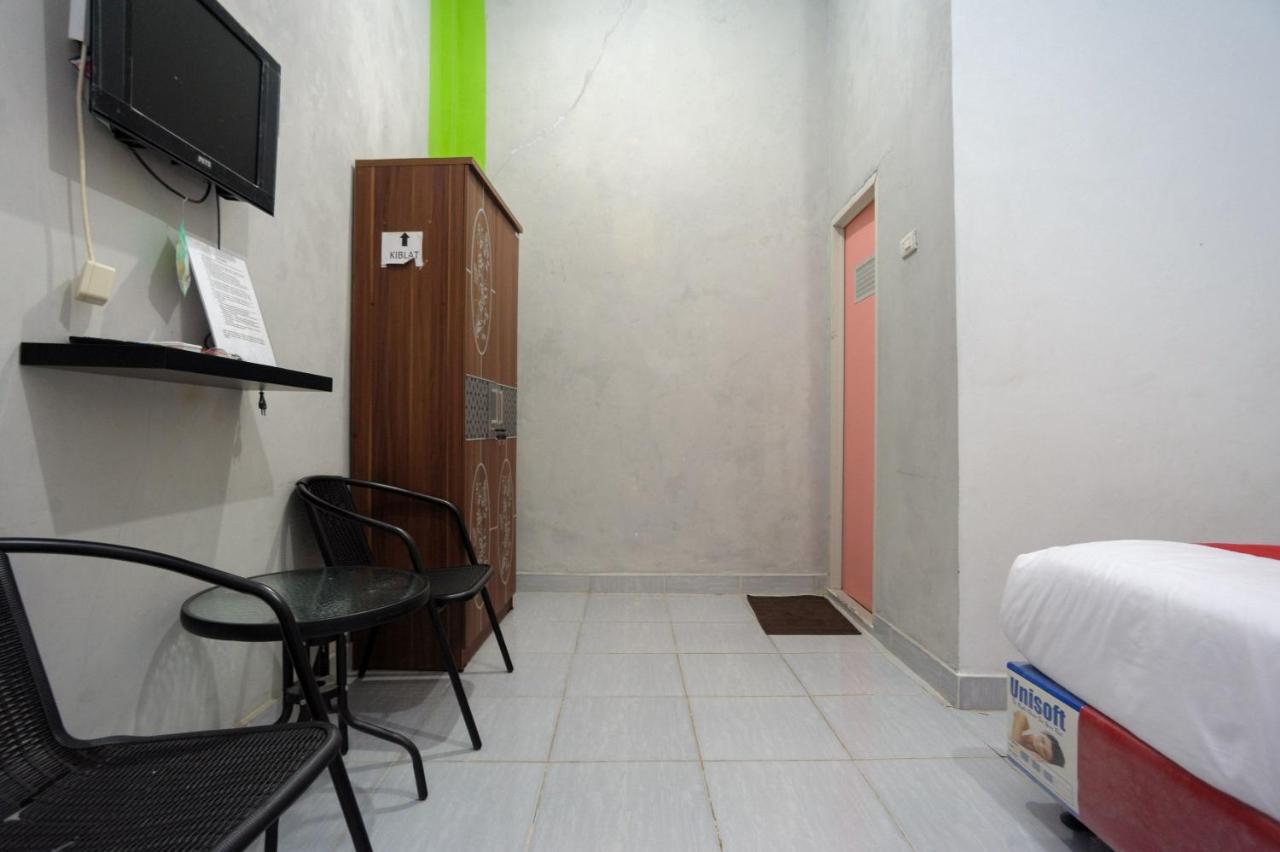 Reddoorz Syariah Near Rs Advent Bandar Lampung Hotell Eksteriør bilde
