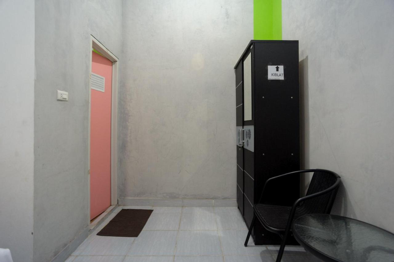 Reddoorz Syariah Near Rs Advent Bandar Lampung Hotell Eksteriør bilde